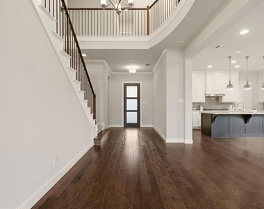 1014 Devonshire Drive - Photo Thumbnail 2