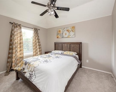 2828 Royal Troon Drive - Photo Thumbnail 19