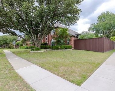2828 Royal Troon Drive - Photo Thumbnail 3