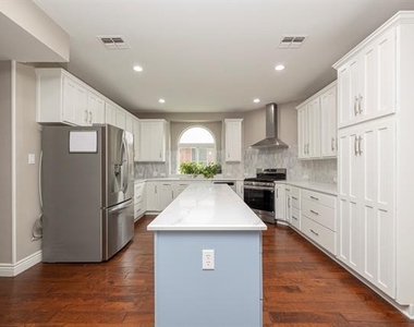 2828 Royal Troon Drive - Photo Thumbnail 8