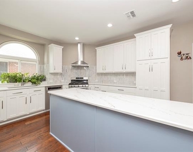 2828 Royal Troon Drive - Photo Thumbnail 21