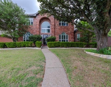 2828 Royal Troon Drive - Photo Thumbnail 1