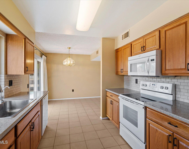10528 W Tumblewood Drive - Photo Thumbnail 1