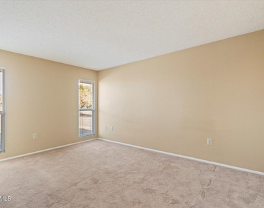 10528 W Tumblewood Drive - Photo Thumbnail 10