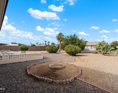 10528 W Tumblewood Drive - Photo Thumbnail 18