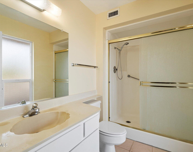 10528 W Tumblewood Drive - Photo Thumbnail 9