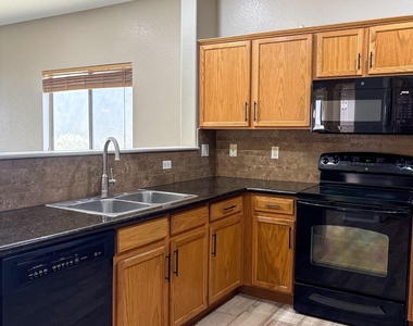 30239 N Bobcat Way - Photo Thumbnail 2