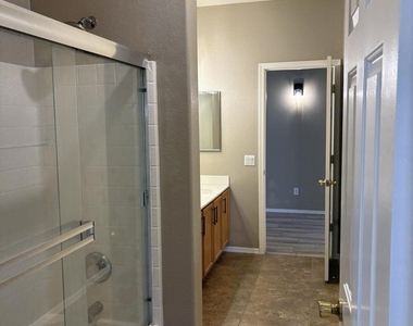 30239 N Bobcat Way - Photo Thumbnail 16