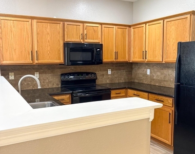 30239 N Bobcat Way - Photo Thumbnail 3