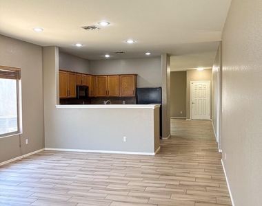 30239 N Bobcat Way - Photo Thumbnail 9