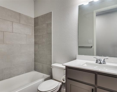 2121 Eastus Lane - Photo Thumbnail 10