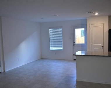 1230 Cherry Bark Drive - Photo Thumbnail 5