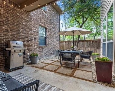 5332 Longview Street - Photo Thumbnail 17