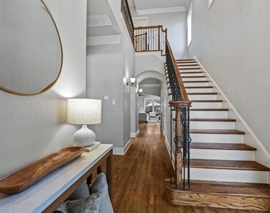 5332 Longview Street - Photo Thumbnail 3