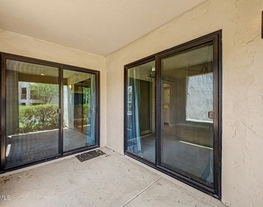 9465 N 92nd Street - Photo Thumbnail 15
