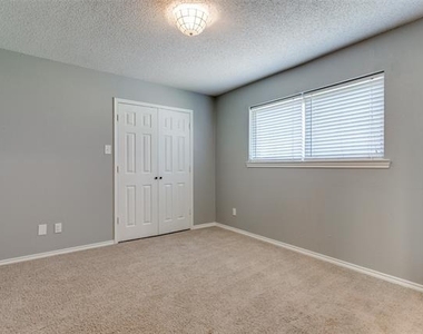 8 Winding Creek Court - Photo Thumbnail 16