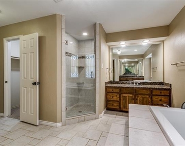 8 Winding Creek Court - Photo Thumbnail 14