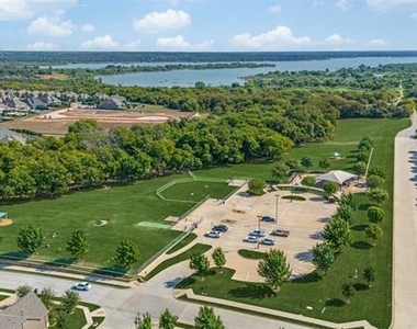 8 Winding Creek Court - Photo Thumbnail 23