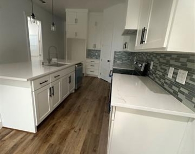 2715 Grafton Avenue - Photo Thumbnail 4