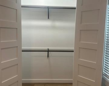 2715 Grafton Avenue - Photo Thumbnail 11