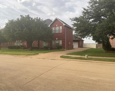 4201 Abingdon Drive - Photo Thumbnail 1