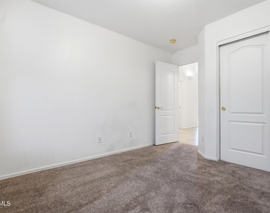 4441 E Cottonwood Lane - Photo Thumbnail 23