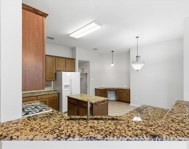 751 Trail Drive - Photo Thumbnail 10
