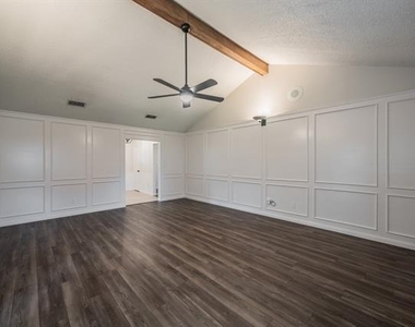 1100 Purdue Drive - Photo Thumbnail 9