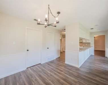 1100 Purdue Drive - Photo Thumbnail 16