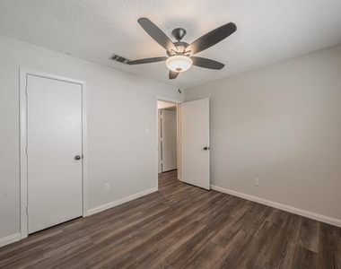 1100 Purdue Drive - Photo Thumbnail 28
