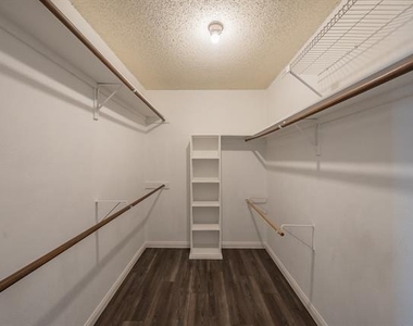 1100 Purdue Drive - Photo Thumbnail 37