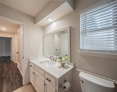 1100 Purdue Drive - Photo Thumbnail 24