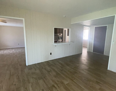 3468 E Hearn Road - Photo Thumbnail 8