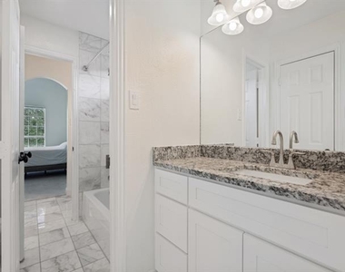 729 Driftwood Drive - Photo Thumbnail 22