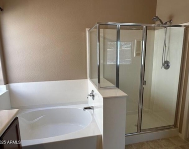 11815 W Daley Court - Photo Thumbnail 7