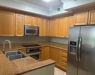 3206 Renaissance Way - Photo Thumbnail 3