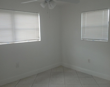 4289 S Mary Circle - Photo Thumbnail 7