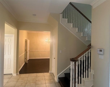 3828 Elgin Drive - Photo Thumbnail 4