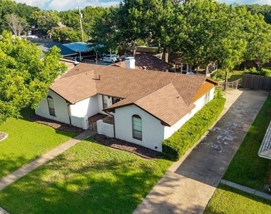 8348 Hillside Drive - Photo Thumbnail 25