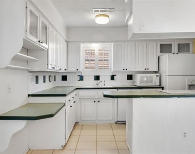 8348 Hillside Drive - Photo Thumbnail 5