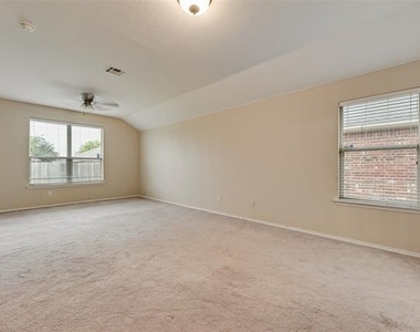 2701 Mockingbird Street - Photo Thumbnail 15