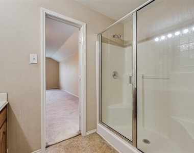2701 Mockingbird Street - Photo Thumbnail 17