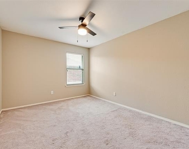 2701 Mockingbird Street - Photo Thumbnail 14