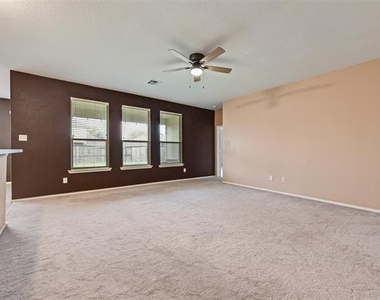 2701 Mockingbird Street - Photo Thumbnail 6
