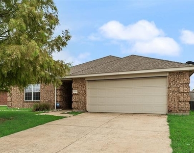2701 Mockingbird Street - Photo Thumbnail 2