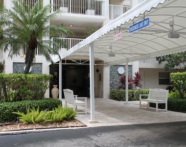 3520 Oaks Way - Photo Thumbnail 1