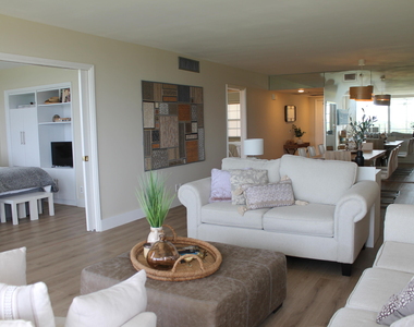3520 Oaks Way - Photo Thumbnail 4