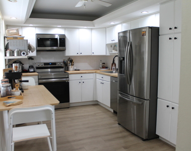 3520 Oaks Way - Photo Thumbnail 15