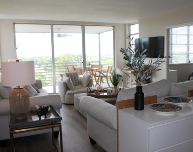3520 Oaks Way - Photo Thumbnail 10