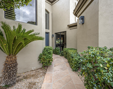 7878 E Gainey Ranch Road - Photo Thumbnail 2